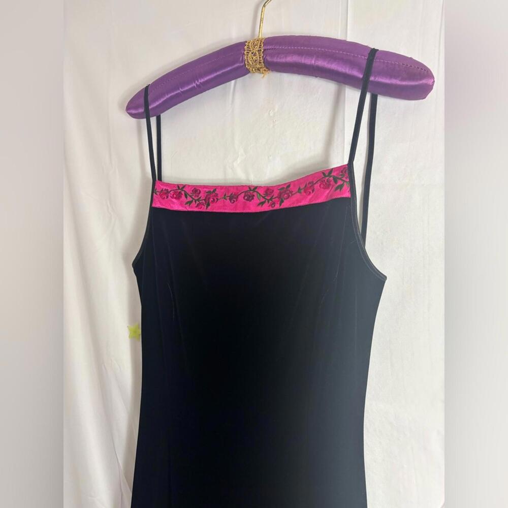VTG 90s Whimsigoth Black Velvet Magenta Satin Rose Embroidered Maxi Dress Size L